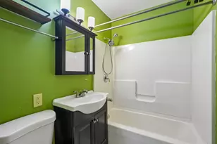 1221 Jefferson St, Racine, WI 53404 - Photo 19