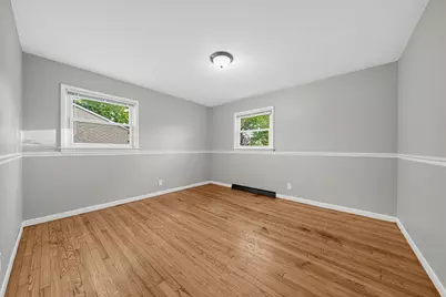 3911 N 77th St, Milwaukee, WI 53222 - Photo 9