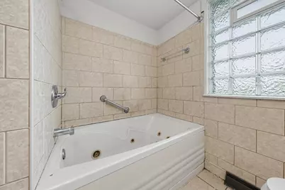 3911 N 77th St, Milwaukee, WI 53222 - Photo 15