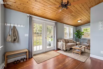 92  Valley St, Williams Bay, WI 53191 - Photo 3