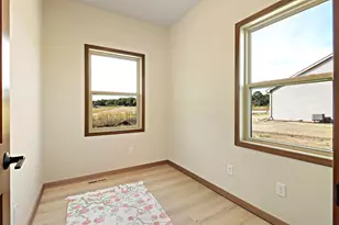 1241 Vly Hl Ln, Racine, WI 53182 - Photo 19