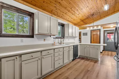 590  Decorah Rd, Trenton, WI 53095 - Photo 7