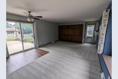 370 N Bobolink Dr, Brookfield, WI 53005 - Photo 7