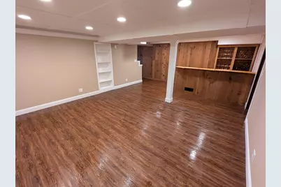 370 N Bobolink Dr, Brookfield, WI 53005 - Photo 15