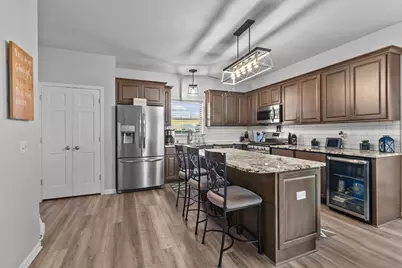 1109  Hidden Creek Ln, Burlington, WI 53105 - Photo 13