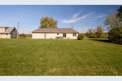 2411 W Drexel Ave, Oak Creek, WI 53154 - Photo 35