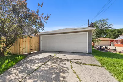 9600 W Morgan Ave, Milwaukee, WI 53228 - Photo 17