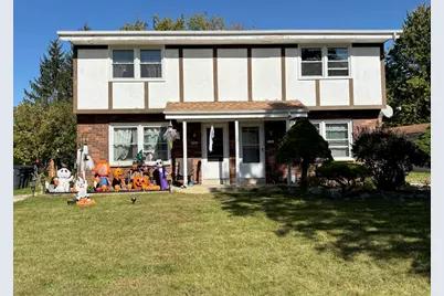 1045  Sundown Ct #1047, Mukwonago, WI 53149 - Photo 1