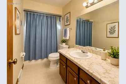 1045  Sundown Ct #1047, Mukwonago, WI 53149 - Photo 15