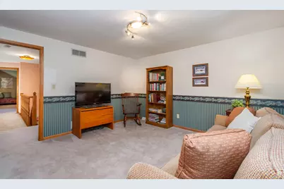 23701 W Overson Rd, Racine, WI 53182 - Photo 19