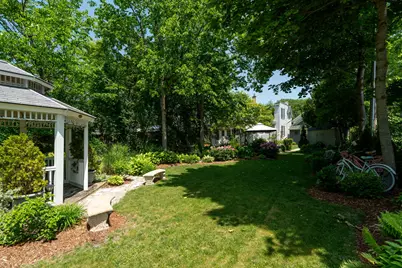 W62N539  Washington Ave, Cedarburg, WI 53012 - Photo 37