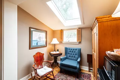 W62N539  Washington Ave, Cedarburg, WI 53012 - Photo 5