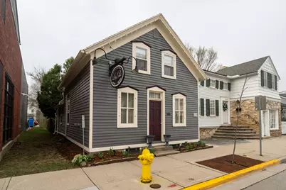 W62N539  Washington Ave, Cedarburg, WI 53012 - Photo 3