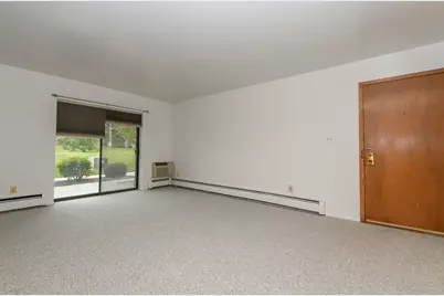 3925 S 84th St #4, Greenfield, WI 53228 - Photo 3