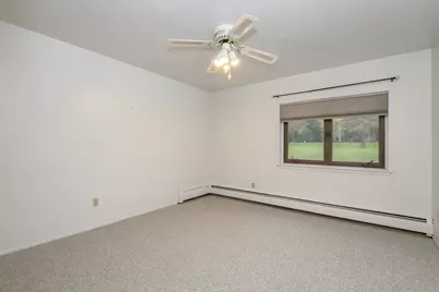 3925 S 84th St #4, Greenfield, WI 53228 - Photo 15