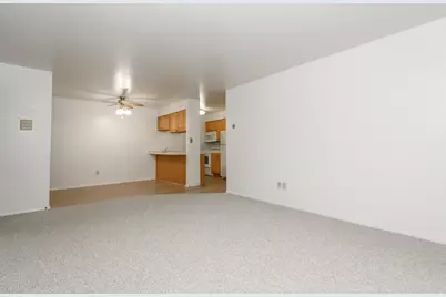3925 S 84th St #4, Greenfield, WI 53228 - Photo 5