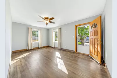 4570 S Lenox St, Milwaukee, WI 53207 - Photo 3