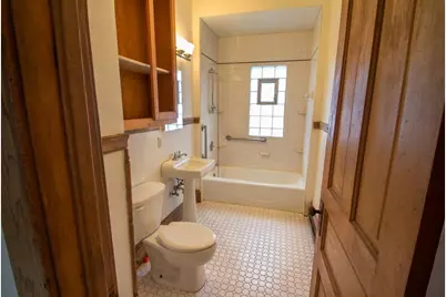 6200 W Mitchell St, West Allis, WI 53214 - Photo 11