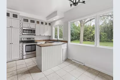 343 W Manor Cir, Bayside, WI 53217 - Photo 9