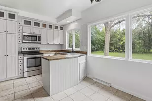 343 W Manor Cir, Bayside, WI 53217 - Photo 9