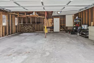 343 W Manor Cir, Bayside, WI 53217 - Photo 31