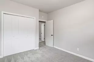 343 W Manor Cir, Bayside, WI 53217 - Photo 23