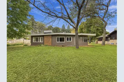 343 W Manor Cir, Bayside, WI 53217 - Photo 35