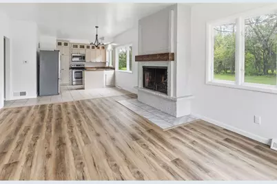 343 W Manor Cir, Bayside, WI 53217 - Photo 7