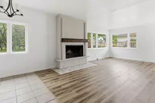 343 W Manor Cir, Bayside, WI 53217 - Photo 5