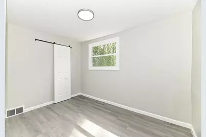 3754 S Rutland Ave, Saint Francis, WI 53235 - Photo 37
