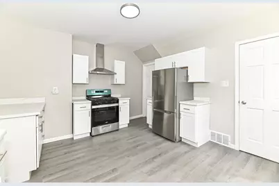 3754 S Rutland Ave, Saint Francis, WI 53235 - Photo 19