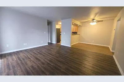 W168N11065  Ashbury Cir #4, Germantown, WI 53022 - Photo 9