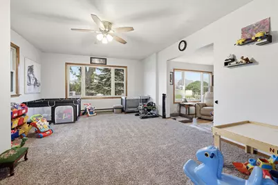 297  Walnut Dr, Onalaska, WI 54650 - Photo 11