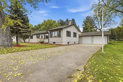 297  Walnut Dr, Onalaska, WI 54650 - Photo 1