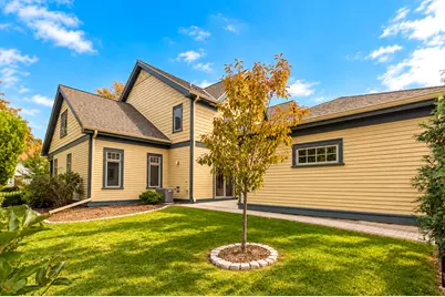 2201 E Stratford Ct #C, Shorewood, WI 53211 - Photo 23