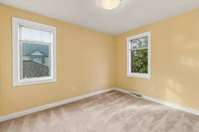 2201 E Stratford Ct #C, Shorewood, WI 53211 - Photo 13