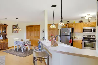 6020 S Buckhorn Ave #304, Cudahy, WI 53110 - Photo 5