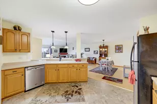 6020 S Buckhorn Ave, Cudahy, WI 53110 - Photo 7