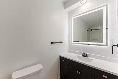1425  Ellis Ave, Racine, WI 53402 - Photo 17