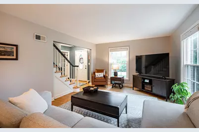 8339 N Santa Monica Blvd, Fox Point, WI 53217 - Photo 5