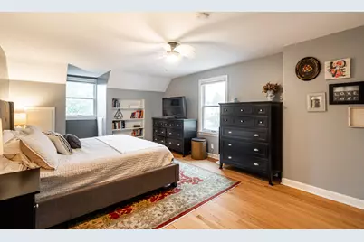 8339 N Santa Monica Blvd, Fox Point, WI 53217 - Photo 15