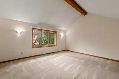 4550 S 119th St, Greenfield, WI 53228 - Photo 9