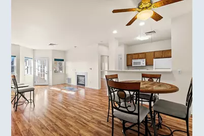 3903  Heather Valley Rd #204, Sheboygan, WI 53083 - Photo 3
