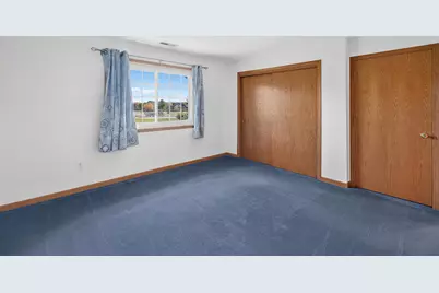 9410 W Loomis Rd #2, Franklin, WI 53132 - Photo 9