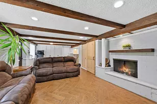 795 W Monrovia Ave, Glendale, WI 53217 - Photo 21