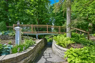 795 W Monrovia Ave, Glendale, WI 53217 - Photo 29