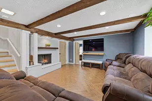 795 W Monrovia Ave, Glendale, WI 53217 - Photo 23