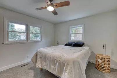 1112 S 121st St, West Allis, WI 53214 - Photo 9
