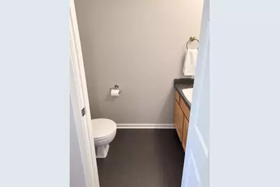 270 E Highland Ave #442, Milwaukee, WI 53202 - Photo 9