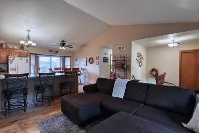 N171W19840  Cherry Hill Ct, Jackson, WI 53037 - Photo 5